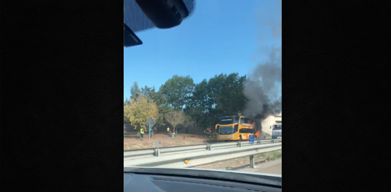 Registran incendio de un bus interurbano en la Ruta 68 a la altura de Casablanca