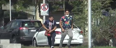 Atletas del robo: Captan a banda que roba celulares a automovilistas en Avenida Matta