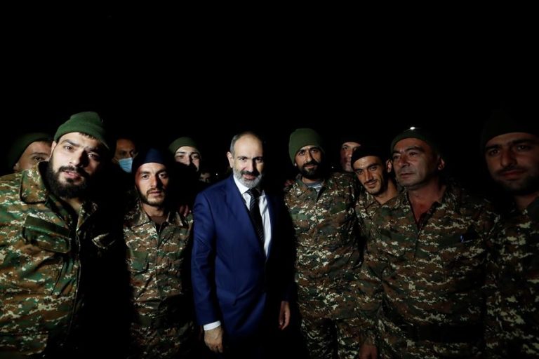 Armenia: Primer ministro denuncia intento de golpe militar