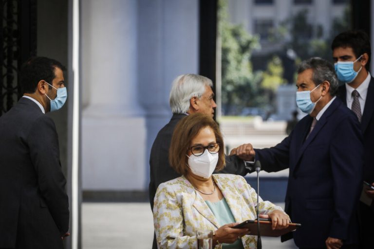 Adriana Muñoz acusa 