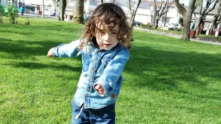 Abuela paterna de Tomás Bravo visitó el SML: “Su cuerpo va a hablar la verdad”