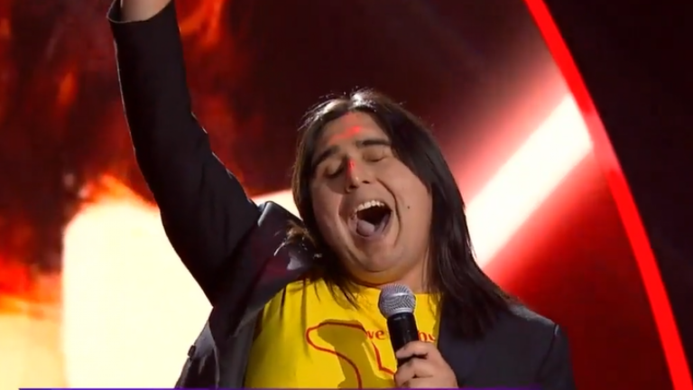 ¡Extraordinario! Así fue la increíble interpretación de Steve Perry