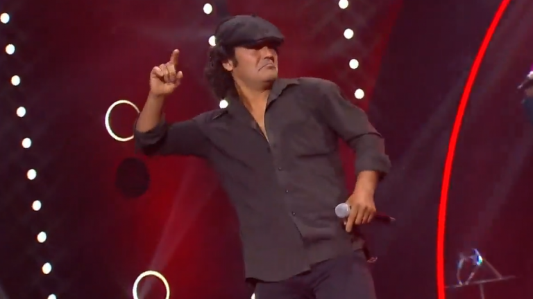¡En Llamas! Brian Johnson fue elegido como el mejor del capítulo