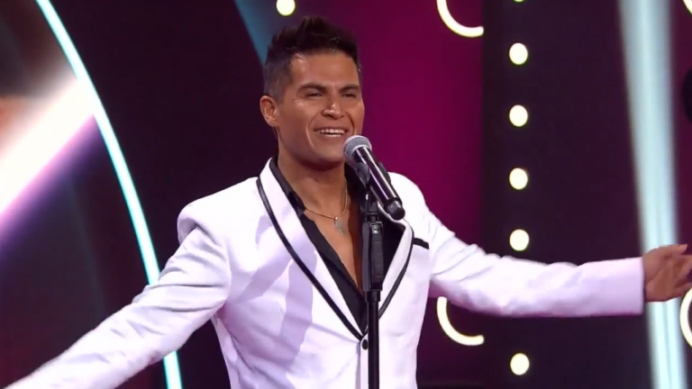 ¡Se armó la fiesta! Américo hizo bailar al jurado con su presentación