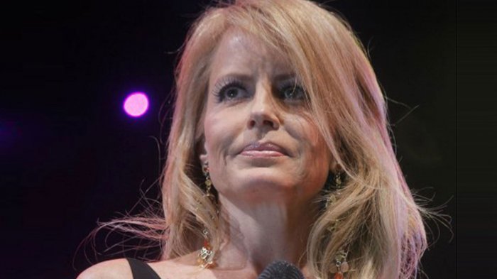 Las sentidas palabras de Cecilia Bolocco por muerte de Carlos Menem: 