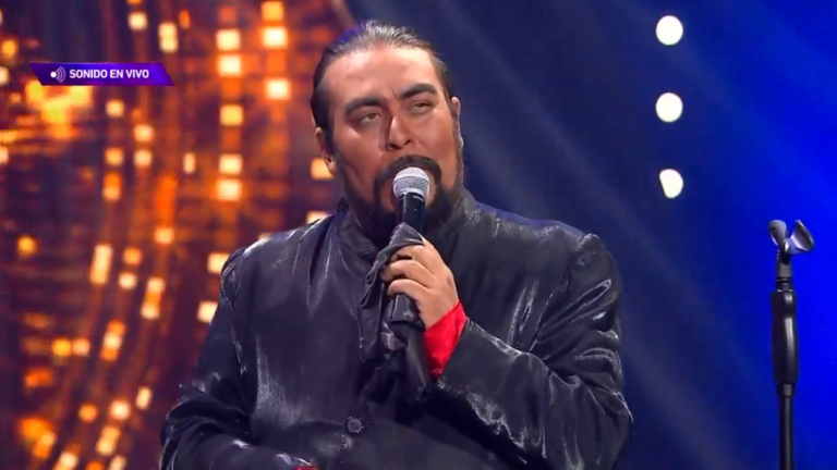 Lo dio todo: Así fue la sensual presentación de Barry White