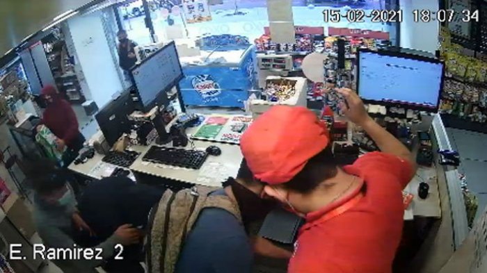 El menor tiene 13 años: Detienen banda de adolescentes que asaltaba locales Oxxo