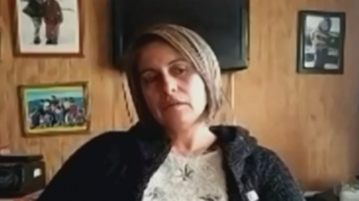 Abuela materna de Tomás: 