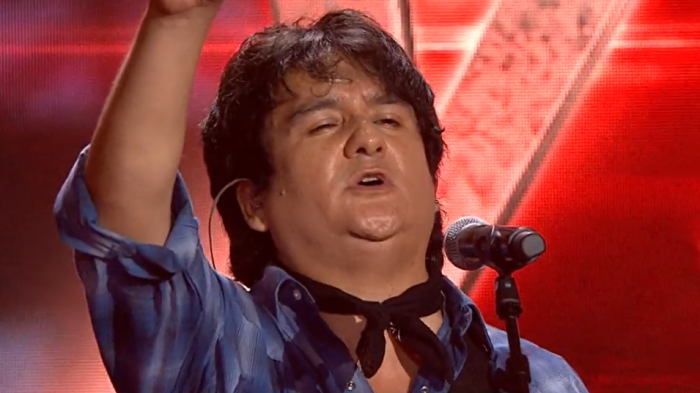 Con una notable presentación John Fogerty de Creedence ganó el duelo de eliminación