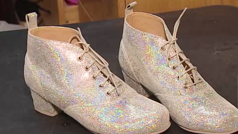 No descartan delito por encargo: Roban 500 pares de exclusivos zapatos confeccionados por marca chilena