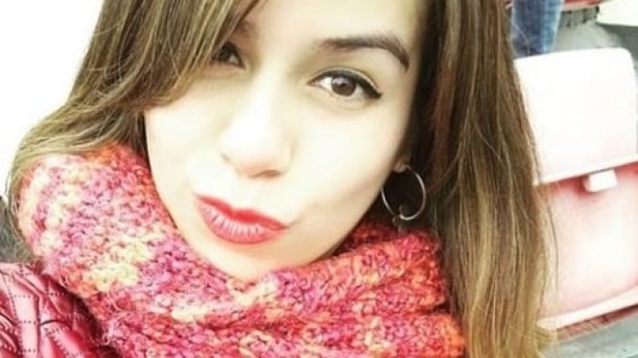 Madre de la víctima exige justicia: Lo condenaron por el asesinato de Javiera Cofré, cumplía arresto domiciliario y hoy está prófugo
