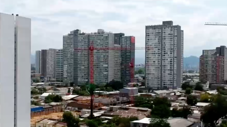 Ley no los obligaría a cumplir: Quejas contra bancos por rechazo para postergar hipotecarios