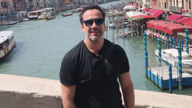 Renato Munster explicó polémico tuit en el que aseguró: 