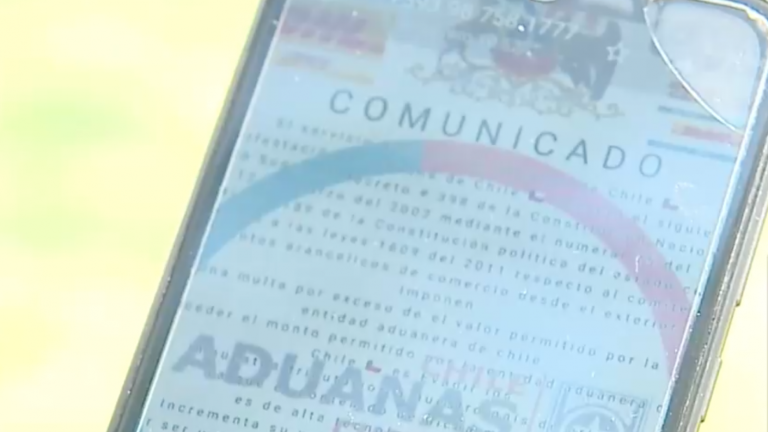 Documentos falsos y amenazas de cárcel: Así estafan con supuestas encomiendas en redes sociales