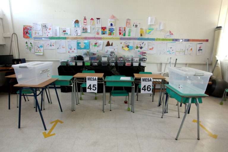 $30 mil por día para los vocales de mesa: Los detalles del proyecto de votación en dos jornadas