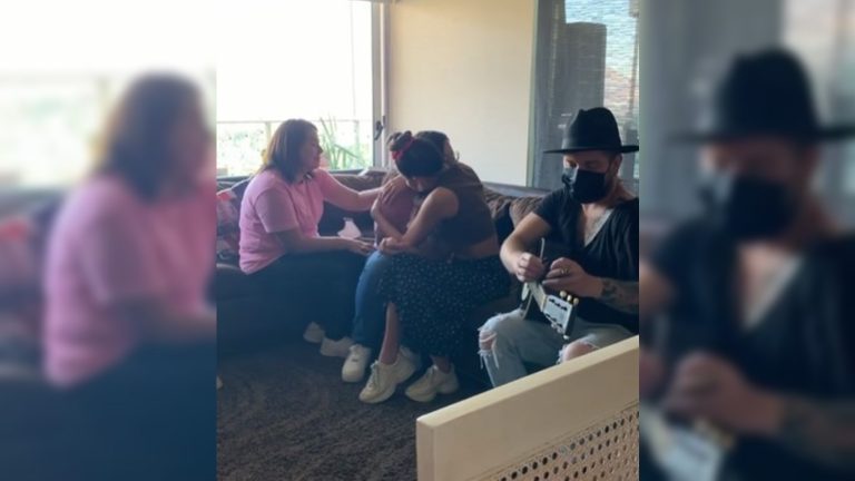 El emotivo encuentro entre Cami Gallardo y familia de la menor que murió en una encerrona en Huechuraba