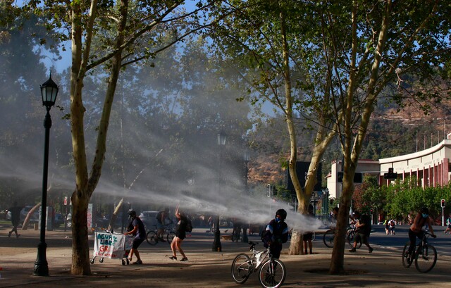 Nueva jornada de protestas e incidentes en Plaza Italia: Informan desvíos en el sector