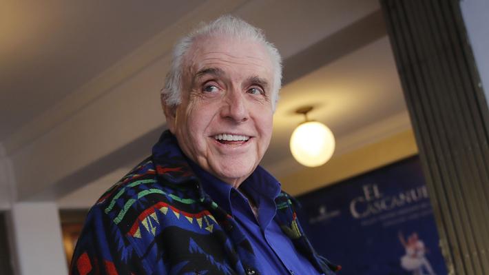 Actor Tomás Vidiella se encuentra hospitalizado por COVID-19