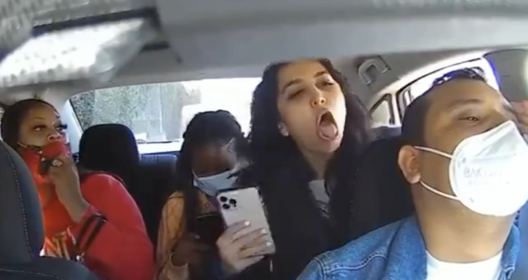 Hay masiva funa: Mujeres golpearon y tosieron a Uber que les pidió usar la mascarilla
