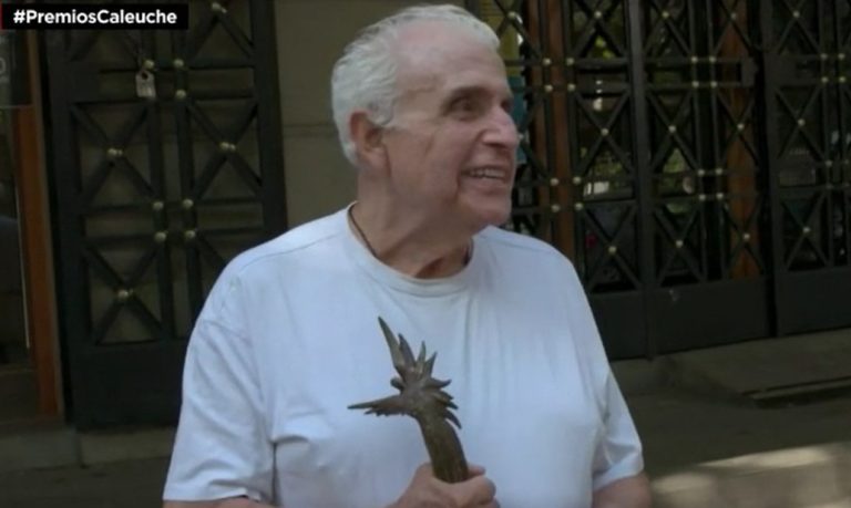 El emocionante agradecimiento de Tomás Vidiella cuando ganó premio Caleuche a la trayectoria