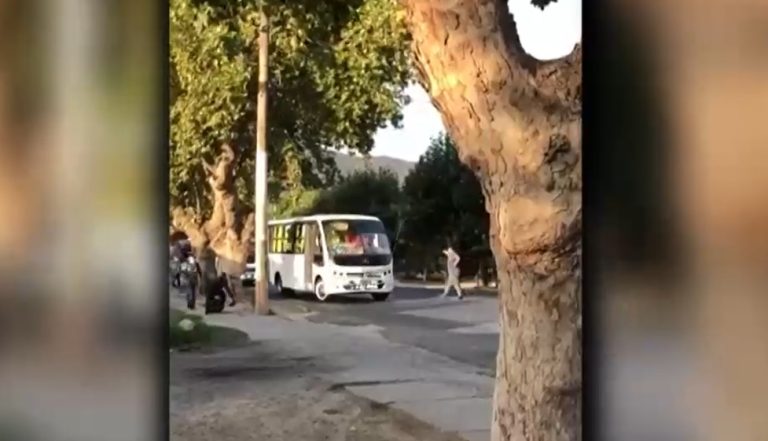 Dos conductores protagonizaron una nueva y violenta pelea en las calles de Limache