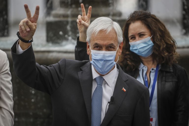 Presidente Piñera confirmó que vacunación para población entre 50 y 59 años parte la próxima semana