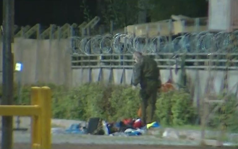 Delincuentes robaron 4 tiendas de mall de Quilicura: Monto sería millonario