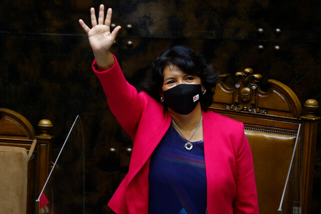 Yasna Provoste asumió como nueva presidenta del Senado