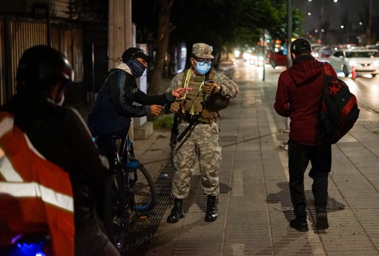 9 comunas de la RM y 19 de regiones entraron en cuarentena este jueves