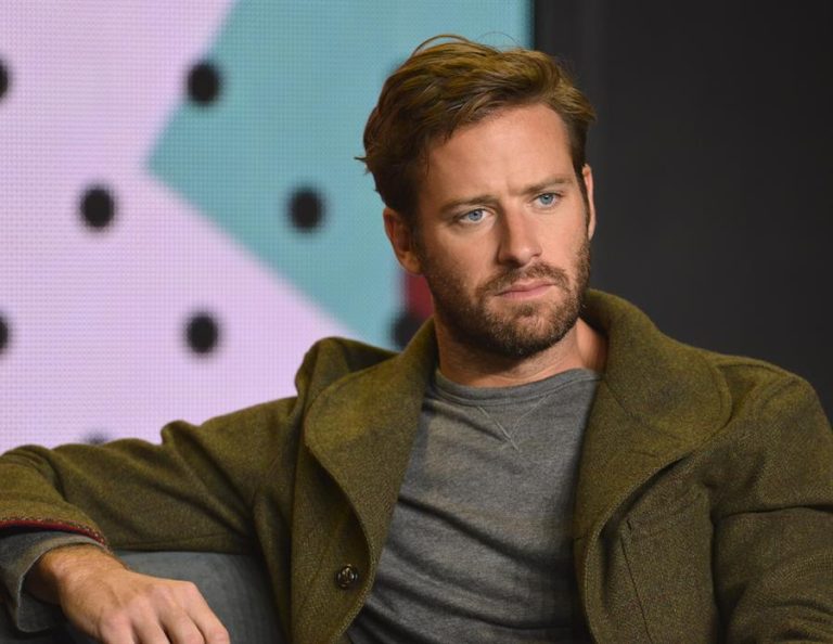Mujer acusa a Armie Hammer de violación y actos violentos: 
