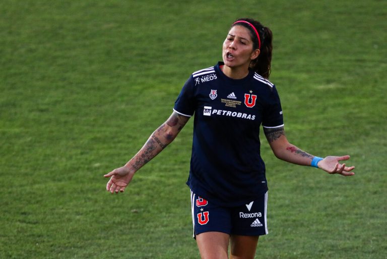 A La Jefa no le gustó que la compararan con el Mati Fernández: “El penal lo pateo como «Carla Guerrero»”