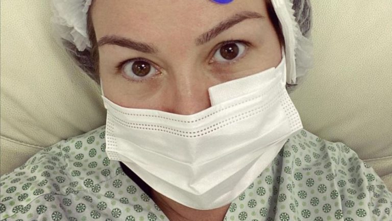 Javiera Contador se sometió a operación para mejorar su visión: 