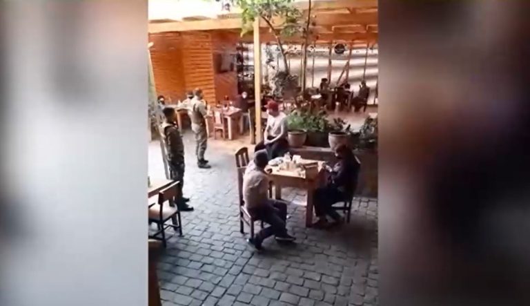 14 personas fueron detenidas en restaurante de Colina por infringir cuarentena el domingo