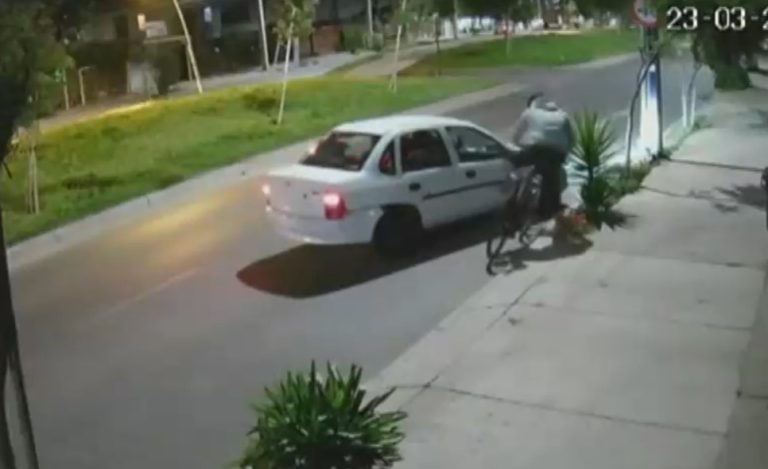 Los chocan y se bajan con armas: Así es la nueva forma de abordazo contra ciclistas