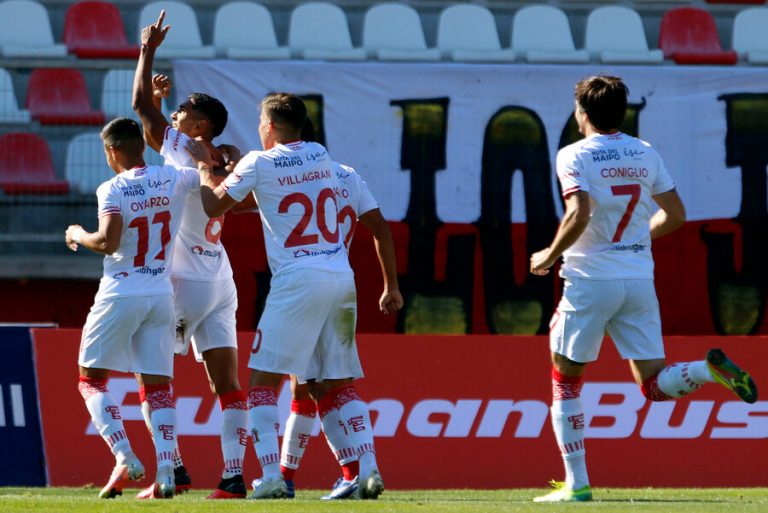 Curicó superó a Melipilla en el arranque del Campeonato Nacional 2021