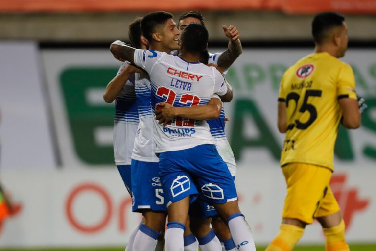 La UC comenzó el Campeonato Nacional 2021 derrotando a Ñublense por la cuenta mínima