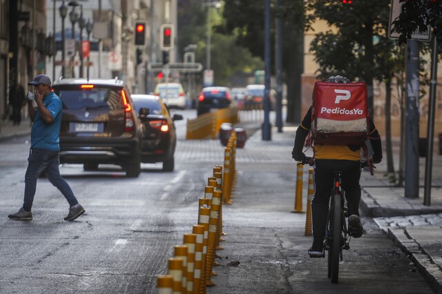 Flujo vehicular en la RM disminuyó un 22,8% en comparación al lunes anterior