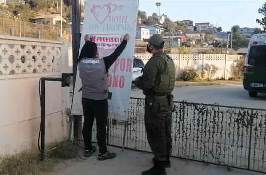15 personas fueron detenidas en Quilpué tras ser sorprendidas en motel que funcionaba en cuarentena