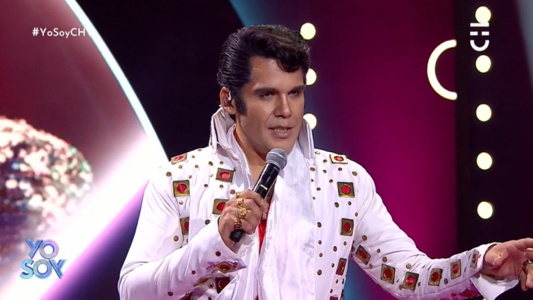 Un clásico: Elvis Presley lo dio todo en el escenario con 