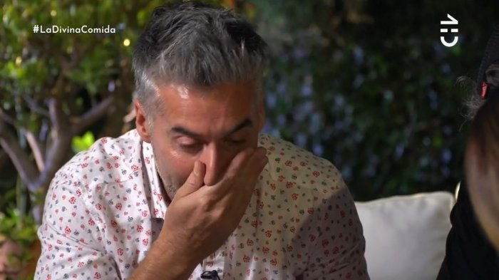 Un profe orgulloso: Carlos Díaz se emocionó con inesperados saludos de sus ex alumnos