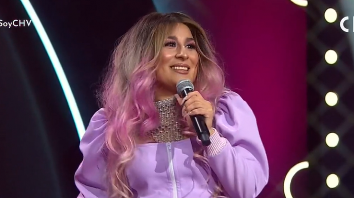 Con toda sensualidad: Karol G lo dio todo interpretando 