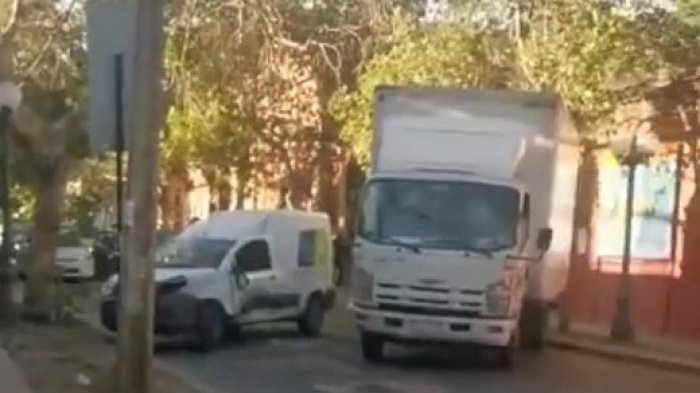 Camionero que protagonizó violento choque en Providencia entregó su testimonio