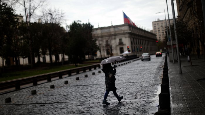 ¿Seguirán las lluvias? Eduardo Sáez reveló sorpresivo pronóstico del tiempo para Santiago