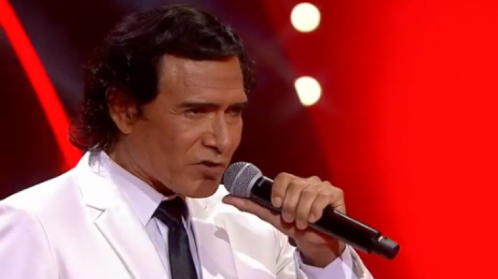 De punta en blanco: Julio Iglesias sorprendió a todos con un talentoso show en Yo Soy