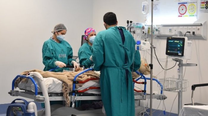 ¿Debería pasar a cuarentena toda la Región Metropolitana?