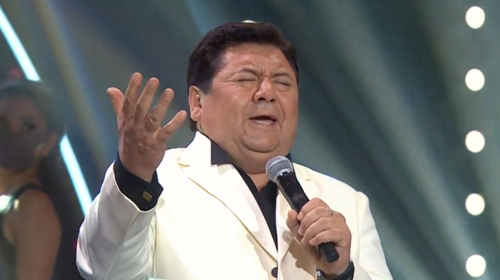 Emoción a flor de piel: Lucho Barrios se inspiró al cantar el tema 