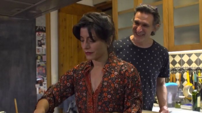 El mismísimo Francisco Melo irrumpió mientras su pareja Daniela Lhorente preparaba los platos