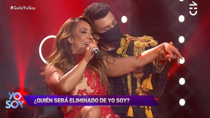 Derroche de sensualidad: Thalia se la jugó con todo en su presentación