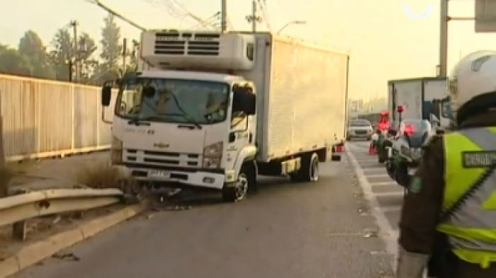 Violento asalto en Vespucio Norte: Delincuentes robaron camión y  secuestraron a chofer en Quilicura