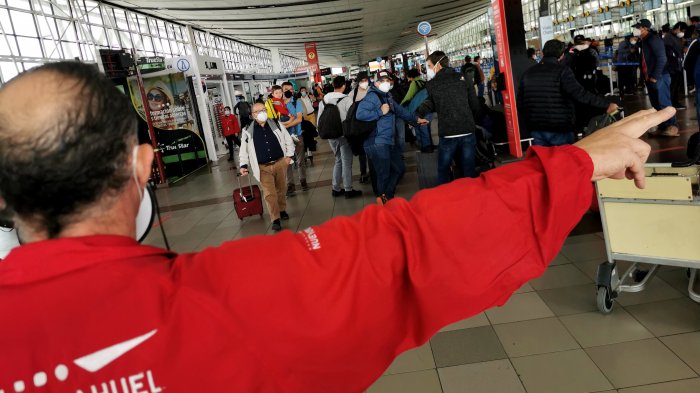 “Por favor tomen las medidas de cierre de fronteras”: La potente petición de asesora de la OMS por nuevas cepas de Covid-19